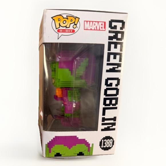 Funko POP! Marvel: 8-Bit- Green Goblin Exclusive Bobblehead Vinyl Figure #1388 - Picture 3 of 8